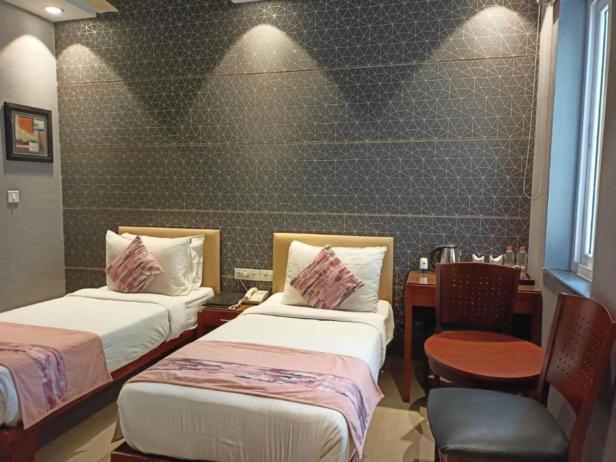 Cosy Grand, Chanakyapuri By The Cosy Hotels Nové Dillí Exteriér fotografie
