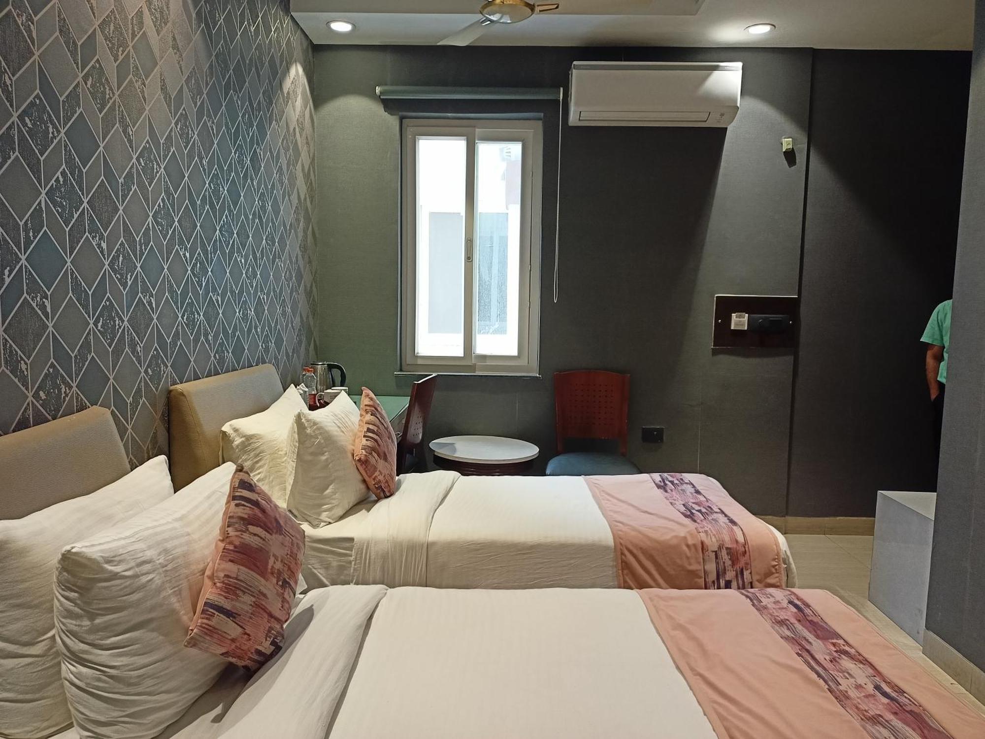 Cosy Grand, Chanakyapuri By The Cosy Hotels Nové Dillí Exteriér fotografie